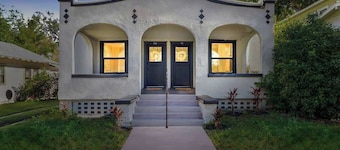 Charming 2-Bedroom Home Lakeland