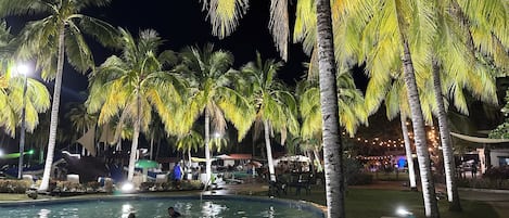 Piscine extérieure