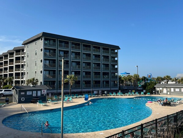 Sisäuima-allas, lämmitetty uima-allas