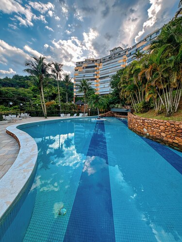 Ocean View and Air Conditioning