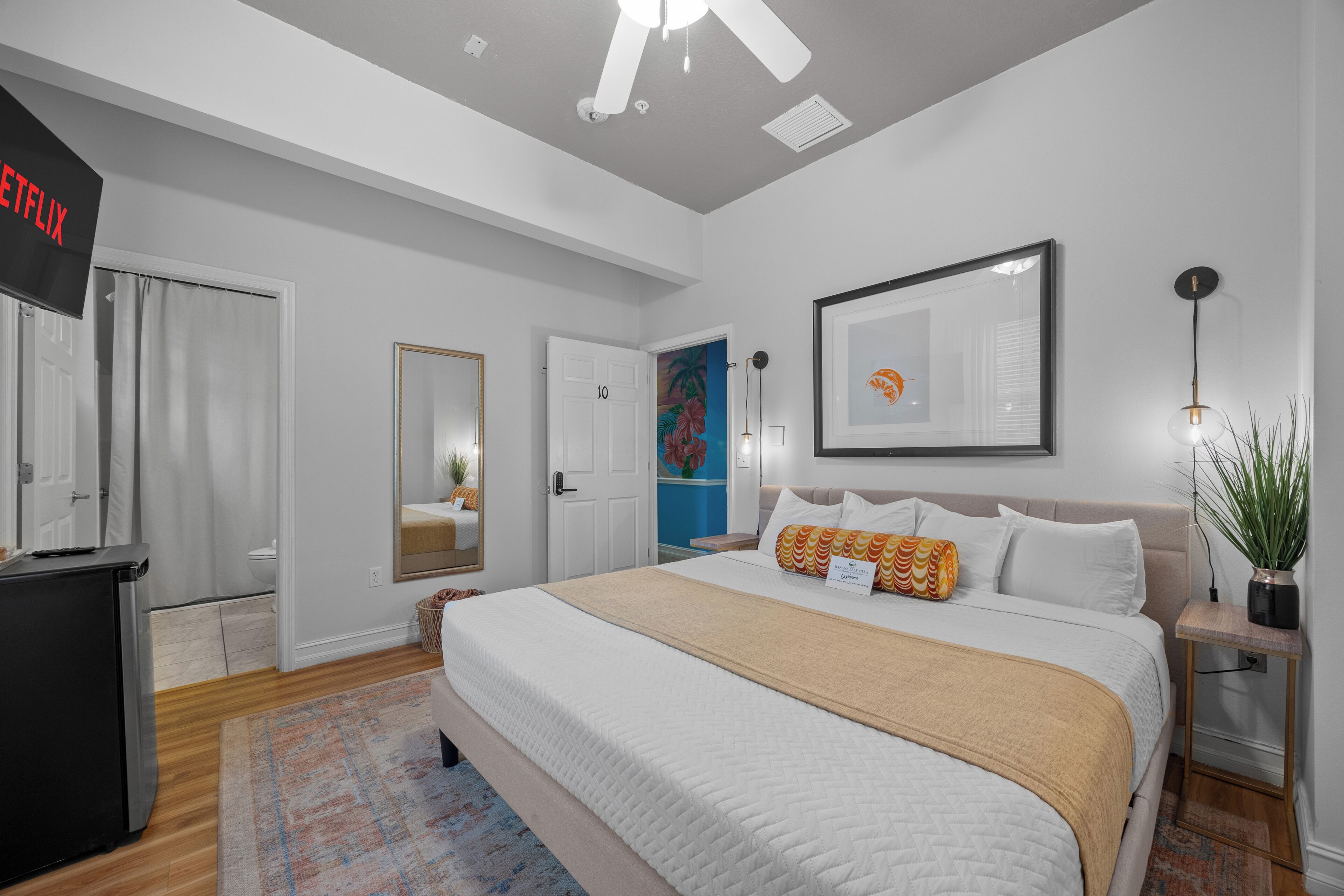 Deluxe Room | Individually decorated, individually furnished, iron/ironing board