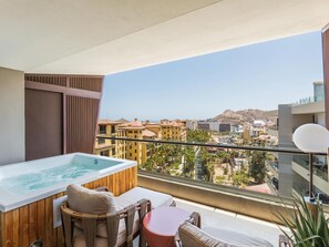 Bañera de hidromasaje exterior