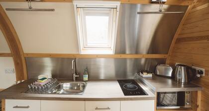 Large-Accessible-Cabine-SDB privée avec douche