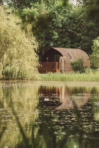 Stepless Ensuite Wooden Cabin in Stunning Location