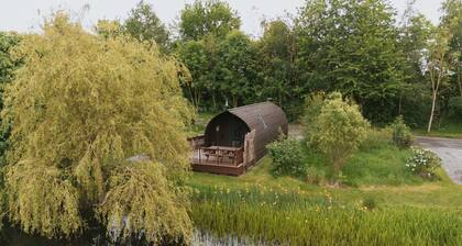 Stepless Ensuite Wooden Cabin in Stunning Location