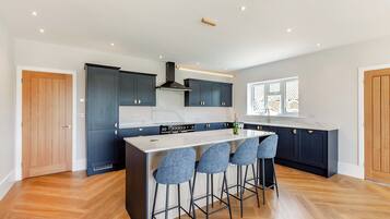 Dishwasher, highchair