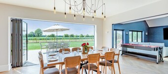 The Cartlodge - UK48579