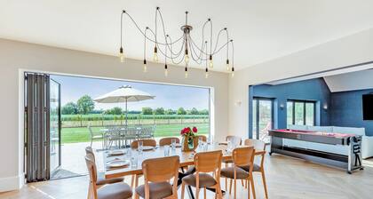 The Cartlodge - UK48579