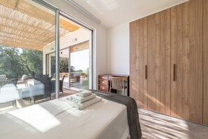 Room - Villa Gali – Luxury and Comfort in Is Molas, Pula (Is Molas)