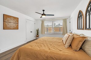 3 Schlafzimmer, Schreibtisch, Bügeleisen/Bügelbrett, kostenloses WLAN