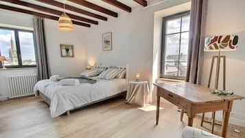 10 habitaciones, wifi gratis y ropa de cama