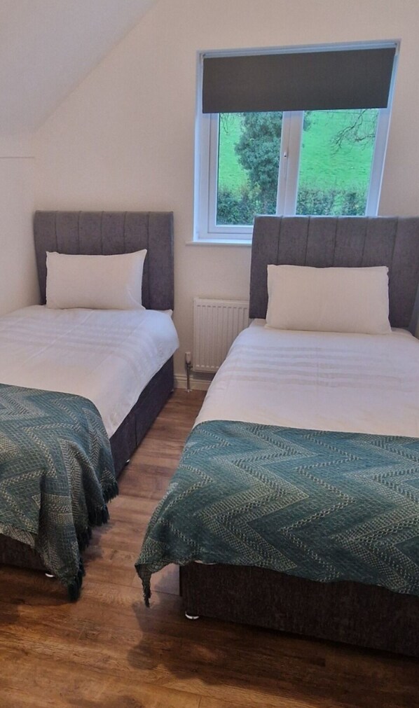 2 bedrooms, iron/ironing board, travel cot, WiFi