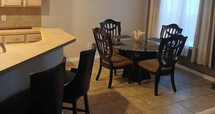 Spacious 5-bedroom house in peaceful Spring with WiFi, AC