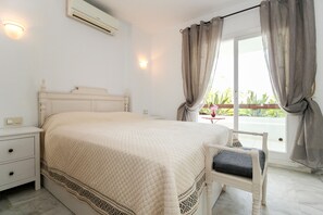 2 habitaciones, tabla de planchar con plancha y wifi gratis 