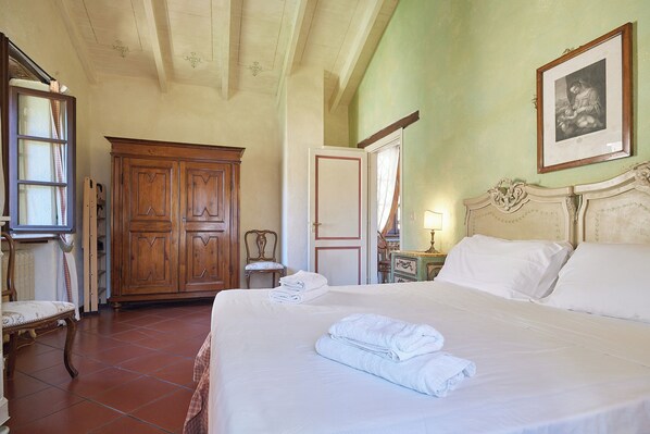 Villa (5 Bedrooms) | Interior