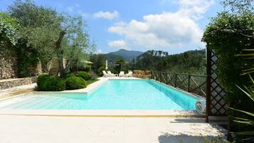 Villa (5 Bedrooms) | Interior