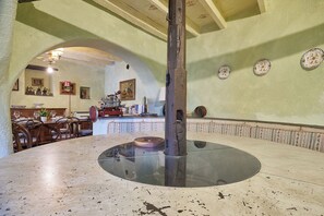 Villa (5 Bedrooms) | Interior