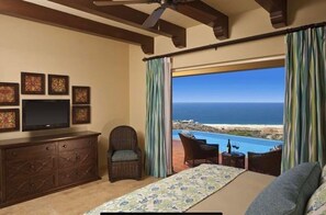 3 bedrooms, in-room safe, iron/ironing board, internet