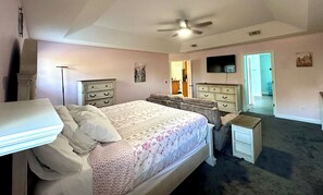 4 chambres, bureau, fer et planche à repasser, Wi-Fi gratuit