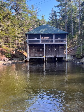 Exterior - 6 BR in 2 Updated Cottages on an ocean cove in "off-the-grid" Phippsburg (Phippsburg)