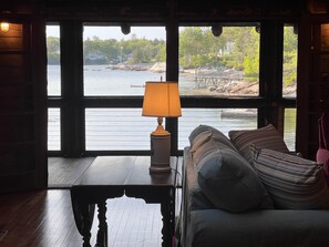 Smart TV, fireplace - 6 BR in 2 Updated Cottages on an ocean cove in "off-the-grid" Phippsburg (Phippsburg)