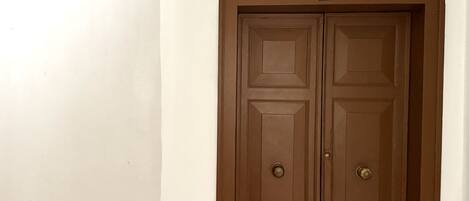 تفاصيل الفندق من الخارج