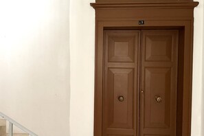 تفاصيل الفندق من الخارج