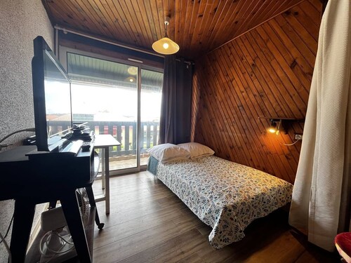 Apartment in a residence on the shores of the marine lake