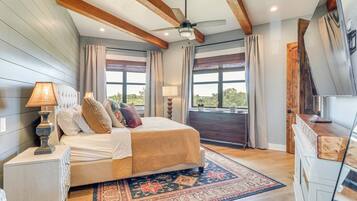 6 makuuhuonetta, vauvan matkasänky, Wi-Fi, vuodevaatteet