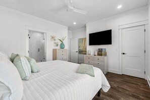 4 bedrooms, free WiFi, bed sheets