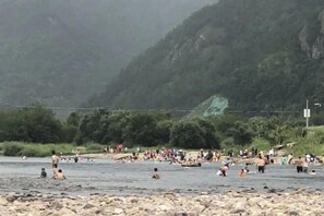 Beach - Old Village Chief Hostel (Xianju)