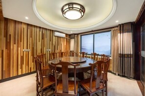 Restaurant - Old Village Chief Hostel (Xianju)