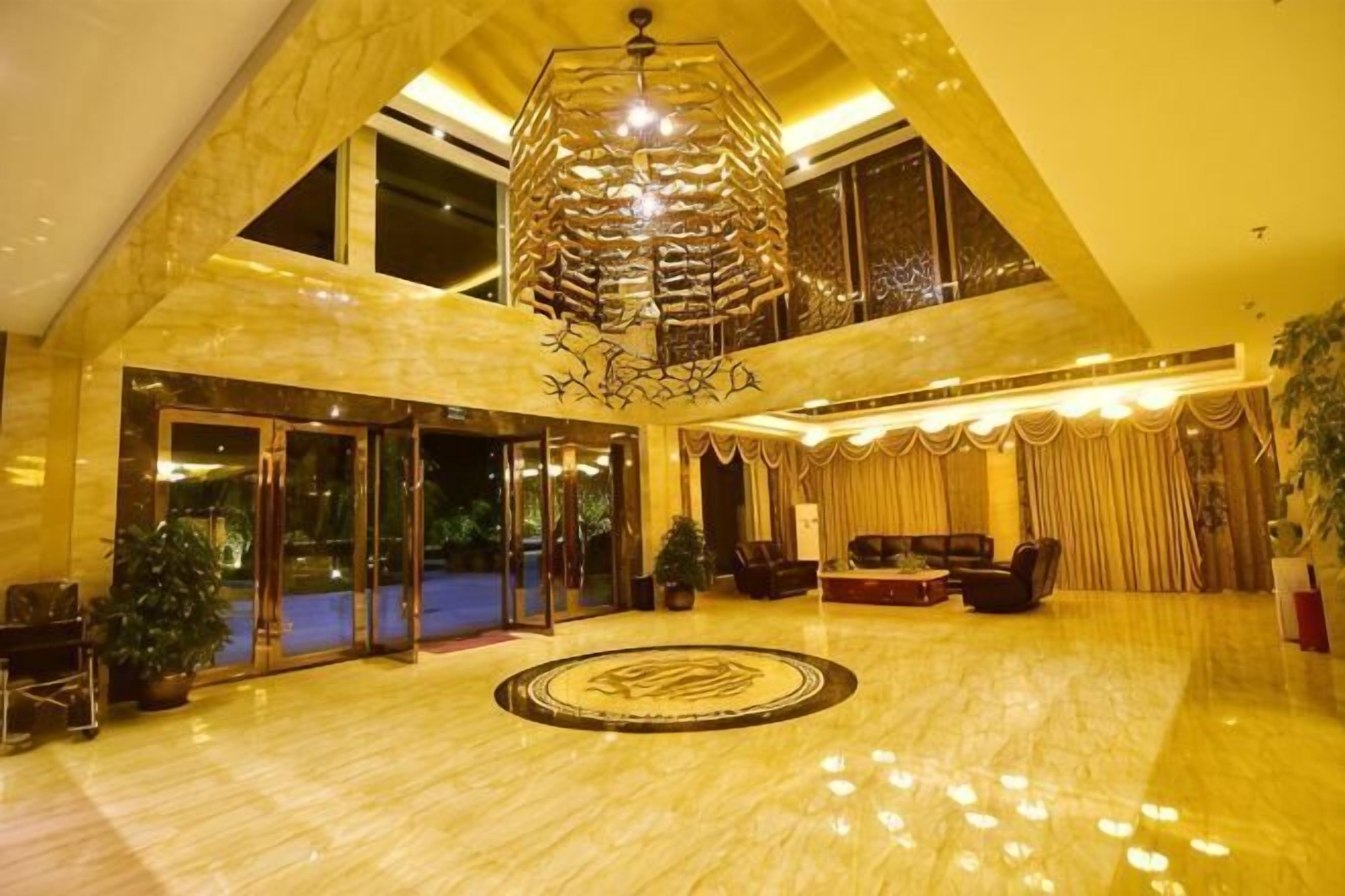 المنشأة من الداخل