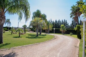 Property grounds - Villa Carrino by MMega (Melissano)