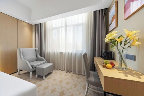 Yining Development Zone Licheng Ruixuan Hotel (Yining Airport)