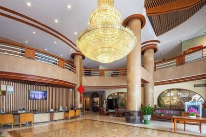 Fenghuangcheng Hotel