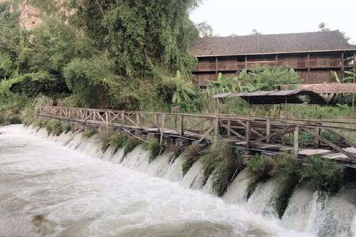 Aiwu Inn Daxin County Detian Waterfall