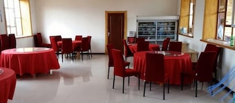 Ergun Heishantou Jixiangyuan Homestay