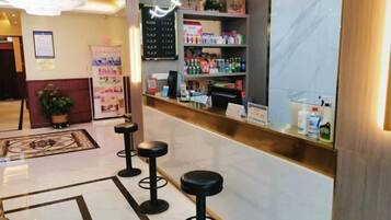 ๋ก๋น ๋ผ์ด์ง