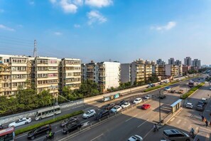 Self parking - Kunbo Traders Hotel (Beijing)