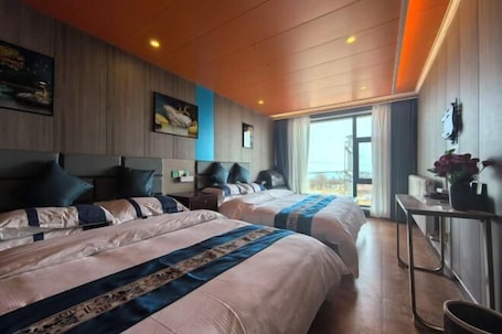 Room. Qinghai Lake Zhaxi Tibetan-style Holiday Inn