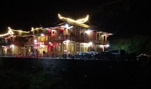 Exterior - Jinxiu Leisure Guesthouse (Xinhua)