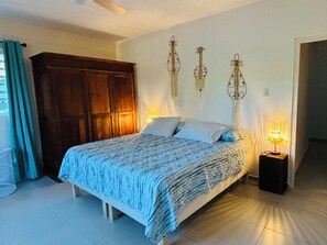 2 bedrooms, iron/ironing board, free WiFi