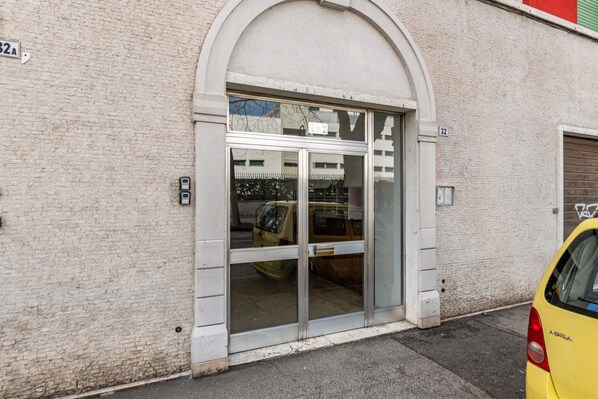 Exterior detail - Room 'Deluxe Castello Livings Trento' with Wi-Fi (Trento)