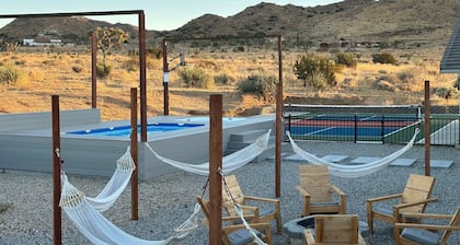 Spacious House w/ Panoramic View, Pickleball, Game Room, Hot Tub & Pool