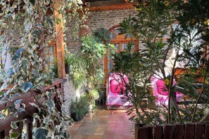 Unclassified image, 4 of 100, button - Yunguichu Chain Inn (Jianchuan)