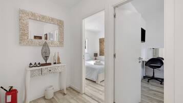 2 quartos, ferros/tábuas de passar roupa, Wi-Fi de cortesia