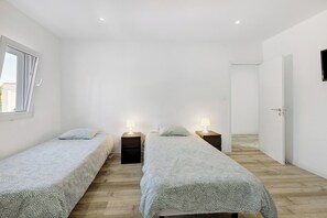 2 Schlafzimmer, Bügeleisen/Bügelbrett, kostenloses WLAN, Bettwäsche