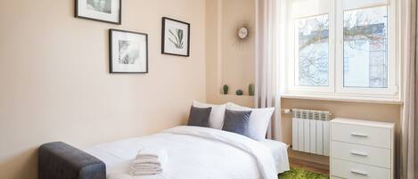 熨斗/熨衣板、WiFi、床单