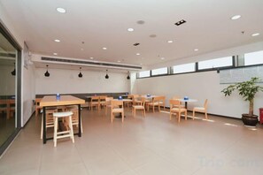 Unclassified image, 2 of 26, button - Hanting Hotel (Wuxi Qianzhou Wuzhou International Plaza) (Wuxi)